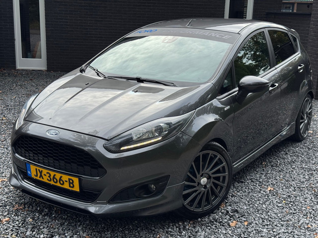 Foto 7 van Ford Fiesta 1.0 ST Line UNIEK GETUNED PERFECT OH NAVI CRUISE DEFUSER N-distributie