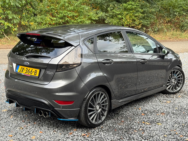 Foto 6 van Ford Fiesta 1.0 ST Line UNIEK GETUNED PERFECT OH NAVI CRUISE DEFUSER N-distributie