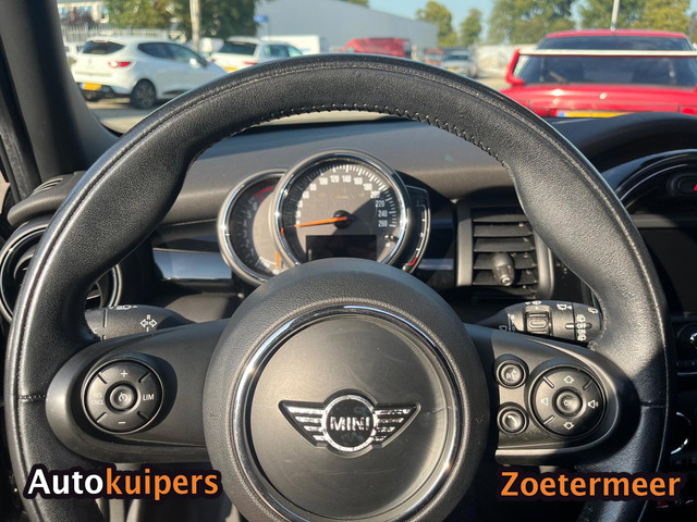 Foto 6 van Mini 5-Deurs 1.5 Cooper | Leder | Panoramadak | Navi