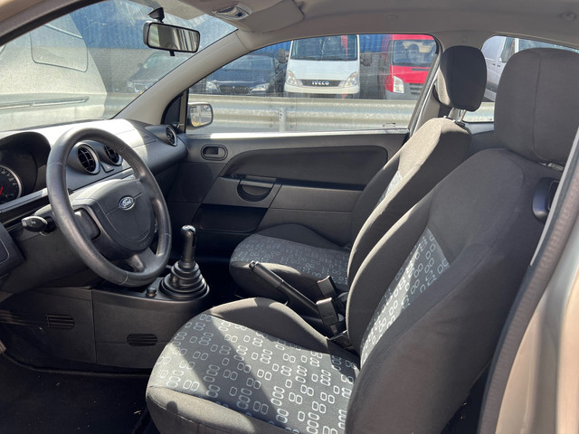 Foto 6 van Ford Fiesta 1.25-16V Centennial|Airco|