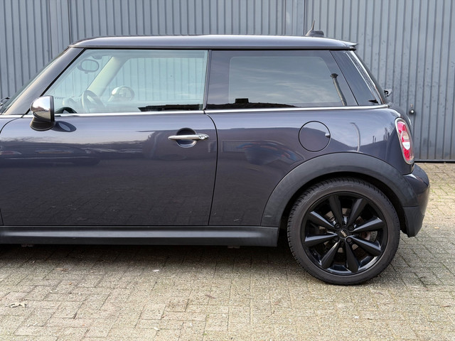 Foto 6 van Mini Mini 1.6 Cooper Chili | Climate | Navi | Leder | Stoelverw