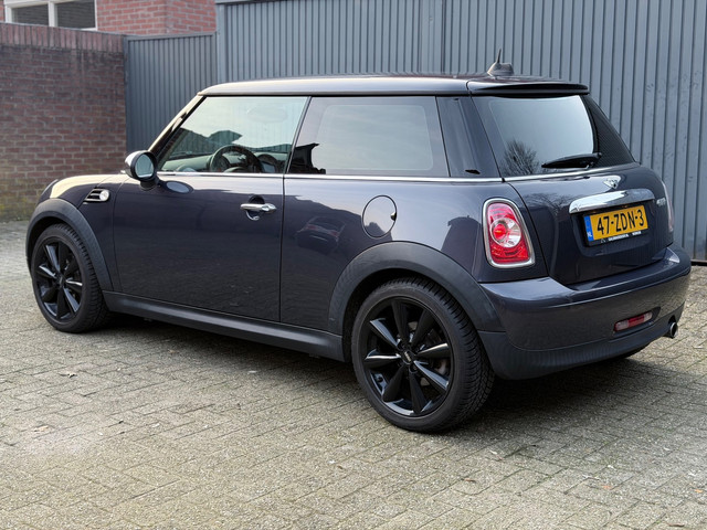 Foto 7 van Mini Mini 1.6 Cooper Chili | Climate | Navi | Leder | Stoelverw