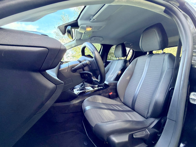 Foto 9 van Peugeot 208 1.2 PureTech Allure Pack Carplay 360Camera 16INCH Cruise Control Perfect Onderhouden