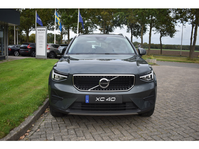 Volvo XC40 B3 Core | Leder |  ACC | Stoel stuurwiel verwarmd | Camera + PDC |