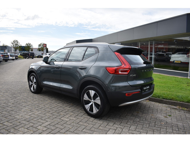 Foto 4 van Volvo XC40 B3 Core | Leder |  ACC | Stoel stuurwiel verwarmd | Camera + PDC |
