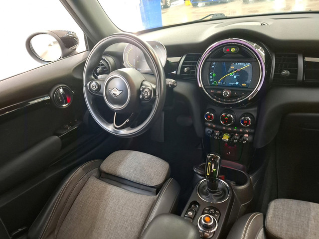 Foto 4 van Mini Electric Cooper 33 kWh 184pk | SOH 94% | Carplay | Camera | Stoelverwarming | Navigatie | Keyle