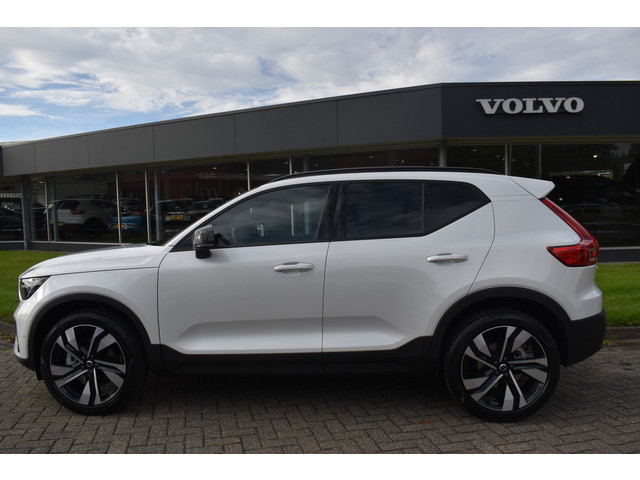 Foto 6 van Volvo XC40 B4 Plus Dark | ACC | Trekhaak | Schuif/kanteldak | Stoel + Stuur verwarmd | BLIS | Nubuck