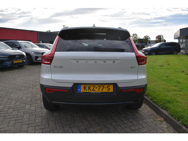 Foto 4 van Volvo XC40 B4 Plus Dark | ACC | Trekhaak | Schuif/kanteldak | Stoel + Stuur verwarmd | BLIS | Nubuck