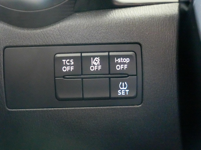 Foto 2 van Mazda CX-3 2.0 SkyActiv-G 120 GT-Luxury Zeer compleet!