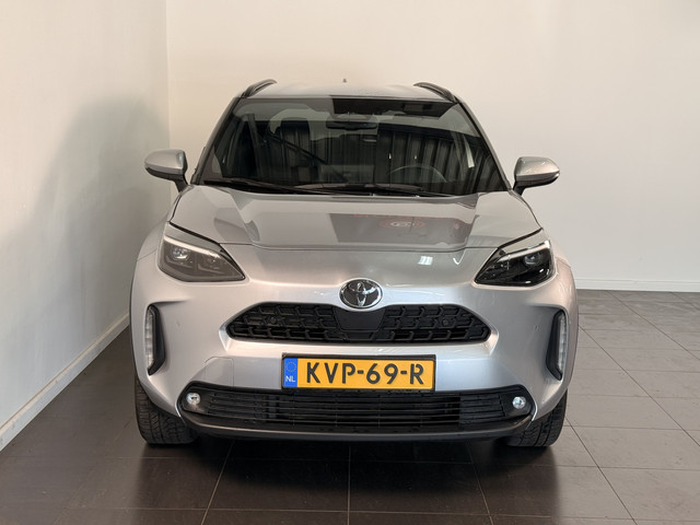 Foto 7 van Toyota Yaris Cross 1.5 Hybrid 115 First Edition + Winterpack | Stoel / Stuur en voorruitverwarming |