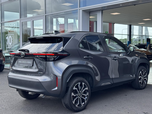 Foto 5 van Toyota Yaris Cross Dynamic + Comfort pakket | Parkeersensoren voor + achter | Stoelverwarming voor |