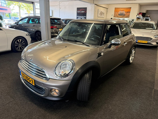Foto 9 van MINI Cooper 1.6 One *NAP*Airco*Velgen*NAVI (bj 2012)