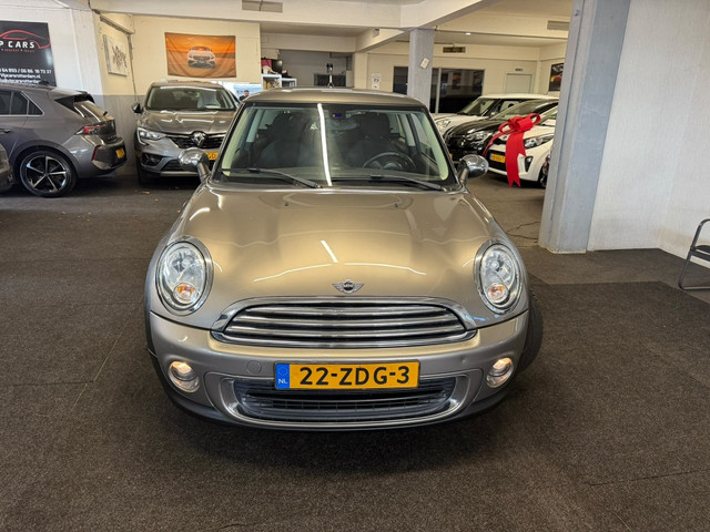 Foto 8 van MINI Cooper 1.6 One *NAP*Airco*Velgen*NAVI (bj 2012)