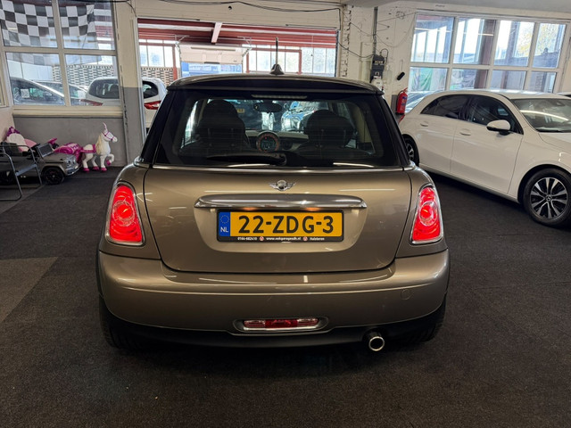 Foto 6 van MINI Cooper 1.6 One *NAP*Airco*Velgen*NAVI (bj 2012)