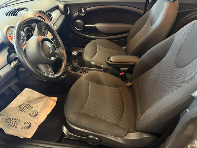 Foto 4 van MINI Cooper 1.6 One *NAP*Airco*Velgen*NAVI (bj 2012)