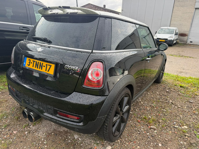 Foto 4 van Mini 3-Deurs 1.6 Cooper S Westminster