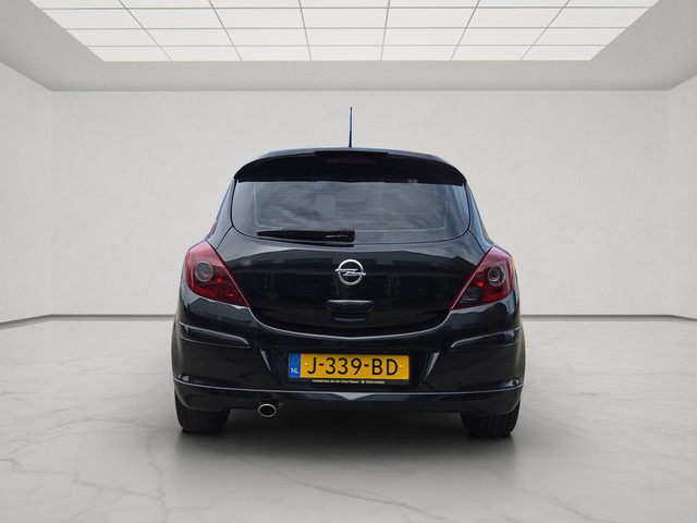 Foto 2 van Opel Corsa 1.4 OPC Line