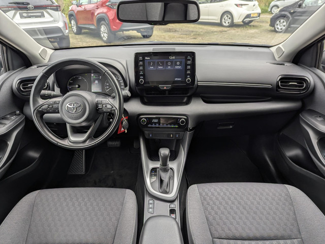 Foto 4 van Toyota Yaris 1.5 Hybrid Active Plus | Trekhaak | Stoelverw. | All-Season | PDC A | ACC | Camera