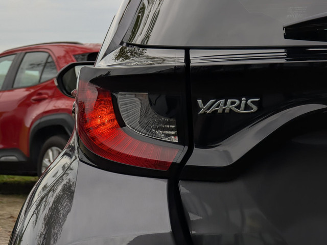Toyota Yaris 1.5 Hybrid Active Plus | Trekhaak | Stoelverw. | All-Season | PDC A | ACC | Camera