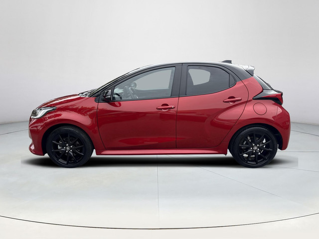 Foto 2 van Toyota Yaris 1.5 Hybrid Executive **DODEHOEK DETECTIE/ STOELVERWARMING/ KEYLESS**