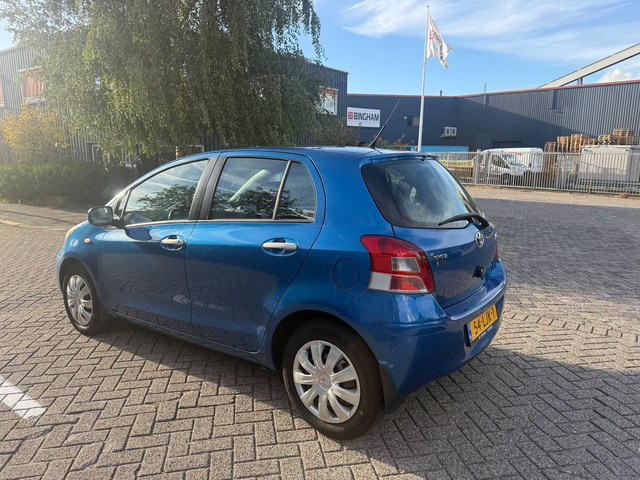Foto 5 van Toyota Yaris 1.3 VVTi Aspiration