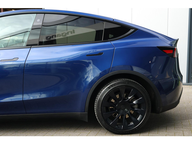 Foto 4 van Tesla Model Y Long Range AWD 75 kWh / Trekhaak / Pano / Adaptive cruise