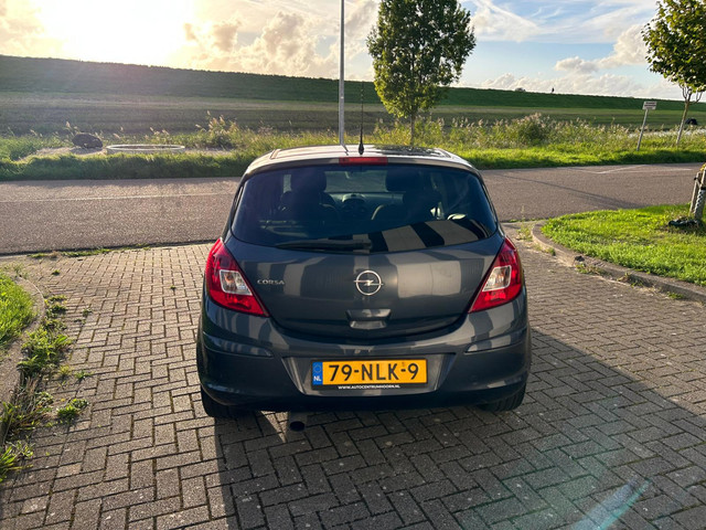Foto 5 van Opel Corsa 1.2-16V '111' Edition Nw APK-Airco-Cruise-Elekpakket-Lmv