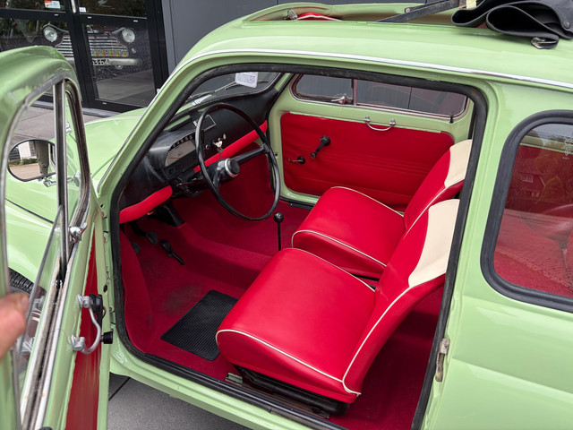 Foto 7 van Fiat 500 Lusso