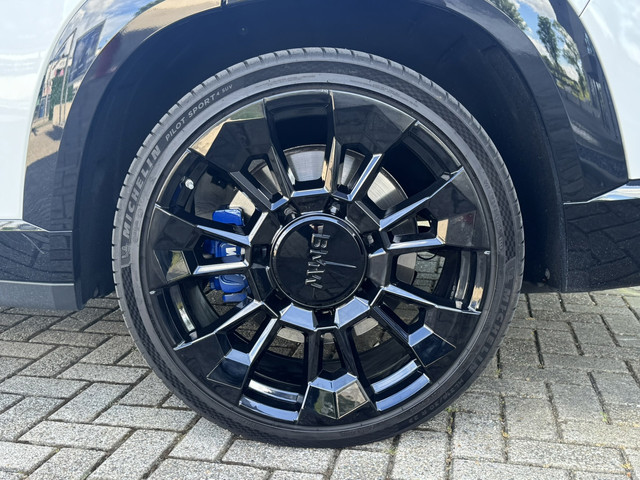 Foto 8 van BMW XM PHEV 30 kWh M-Sport V8 653pk Driving Assist / Bowers Wilkins Audio / 23inc /Massage Stoelen