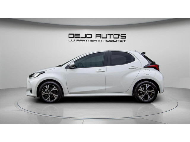 Foto 4 van Toyota Yaris 1.5 Hybrid 115 DYNAMIC NAVI-CARPLAY CAMERA STOEL+STUUR VERWARMD LM VELGEN