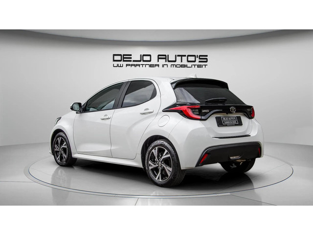 Foto 5 van Toyota Yaris 1.5 Hybrid 115 DYNAMIC NAVI-CARPLAY CAMERA STOEL+STUUR VERWARMD LM VELGEN