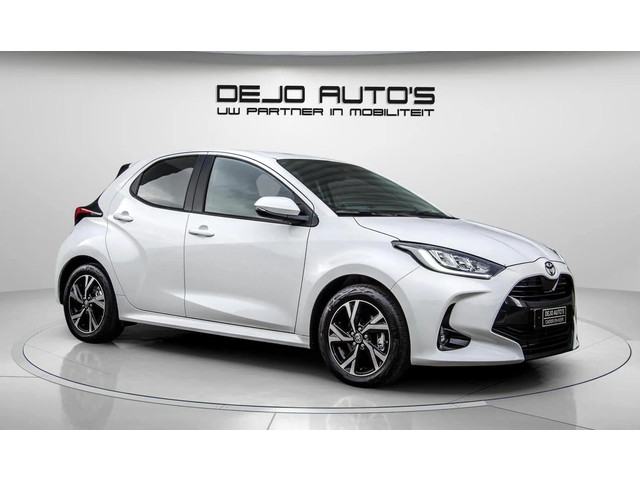 Foto 10 van Toyota Yaris 1.5 Hybrid 115 DYNAMIC NAVI-CARPLAY CAMERA STOEL+STUUR VERWARMD LM VELGEN
