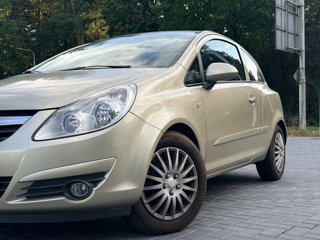 Foto 4 van Opel Corsa 1.2-16V Enjoy/Elekt raam/NAP/Trekhaak