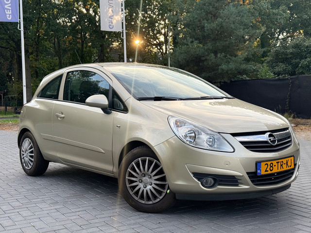 Foto 5 van Opel Corsa 1.2-16V Enjoy/Elekt raam/NAP/Trekhaak