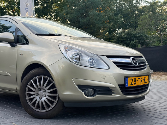 Foto 6 van Opel Corsa 1.2-16V Enjoy/Elekt raam/NAP/Trekhaak