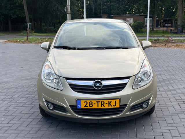 Foto 10 van Opel Corsa 1.2-16V Enjoy/Elekt raam/NAP/Trekhaak