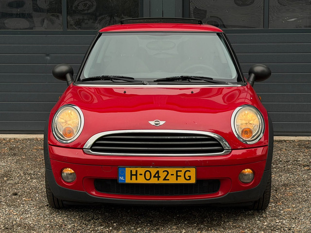 Foto 2 van Mini 3-Deurs 1.4 One / cooper / carplay / panoramadak / airco / inruilkoopje