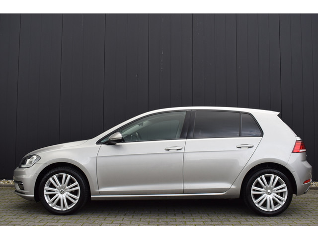Foto 9 van Volkswagen Golf 1.0 TSi Automaat Comfortline ECC | Carplay | Full Map Navi | Adap. Cruise | 17 Inch