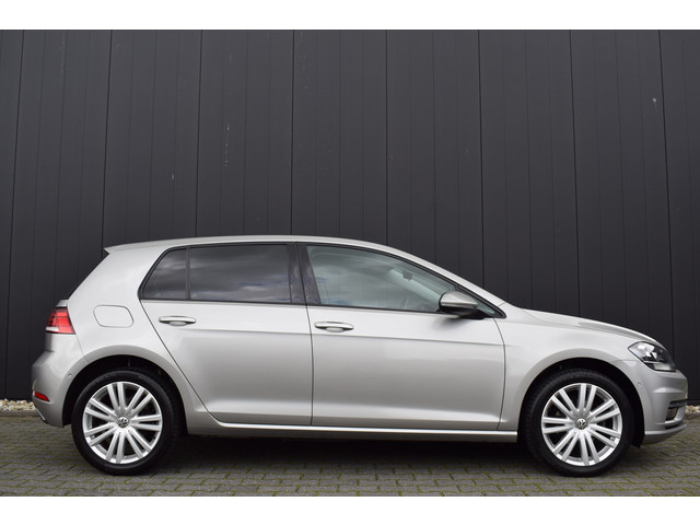 Foto 8 van Volkswagen Golf 1.0 TSi Automaat Comfortline ECC | Carplay | Full Map Navi | Adap. Cruise | 17 Inch