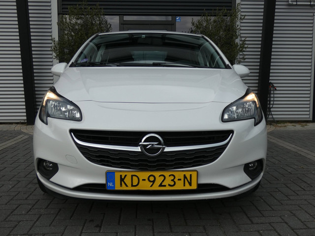 Foto 2 van Opel Corsa 1.4 Edition Airco |Eelek. pakket|LM
