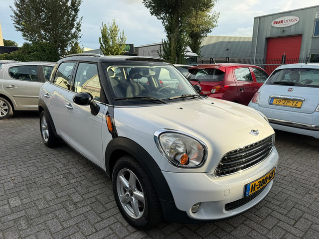 Foto 8 van Mini Countryman 1.6 Cooper Salt, Airco, Automaat, Apk 11/2027