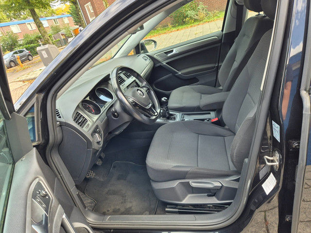 Foto 4 van Volkswagen Golf 1.4 TSI Comfortline 90kw 5D Black Edition