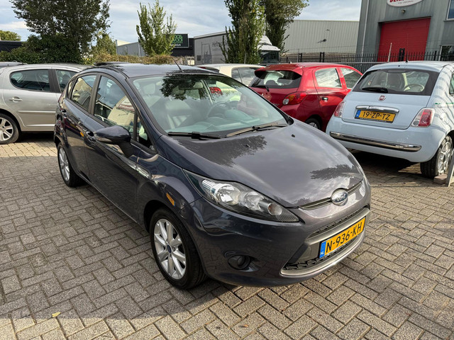 Foto 8 van Ford Fiesta 1.25 Trend, Airco, Apk 05/2027, Onderhoudshistorie