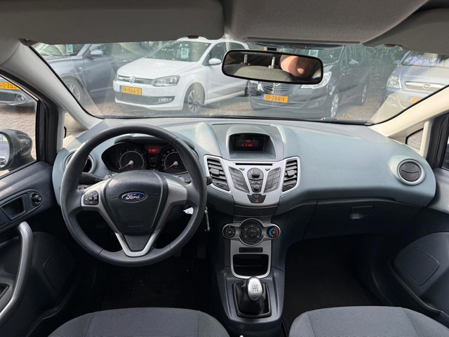 Foto 10 van Ford Fiesta 1.25 Trend, Airco, Apk 05/2027, Onderhoudshistorie