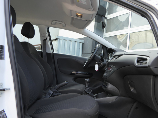 Foto 9 van Opel Corsa 1.0 Turbo Edition | Cruise | Airco | LM Velgen | Origineel NL
