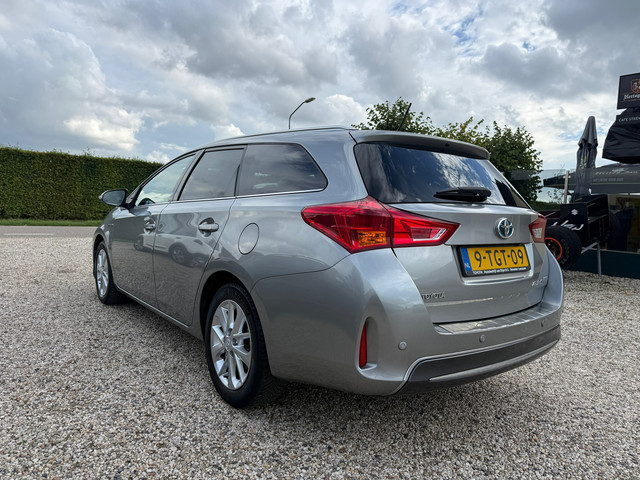 Foto 2 van Toyota Auris Touring Sports 1.8 Hybrid Lease+ Pano | Camera | Navi | PDC | Dealer Onderhouden