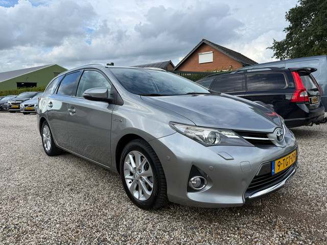 Foto 4 van Toyota Auris Touring Sports 1.8 Hybrid Lease+ Pano | Camera | Navi | PDC | Dealer Onderhouden