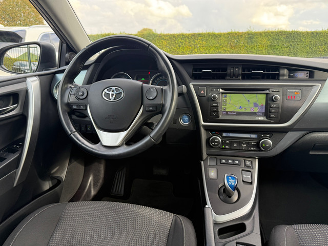 Foto 7 van Toyota Auris Touring Sports 1.8 Hybrid Lease+ Pano | Camera | Navi | PDC | Dealer Onderhouden