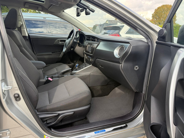 Foto 8 van Toyota Auris Touring Sports 1.8 Hybrid Lease+ Pano | Camera | Navi | PDC | Dealer Onderhouden