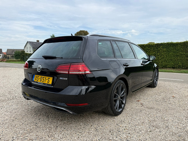 Foto 3 van Volkswagen Golf Variant 1.5 TSI Comfortline Business Virtual | Pano | LED | Org. NL | Trekhaak Afnb.